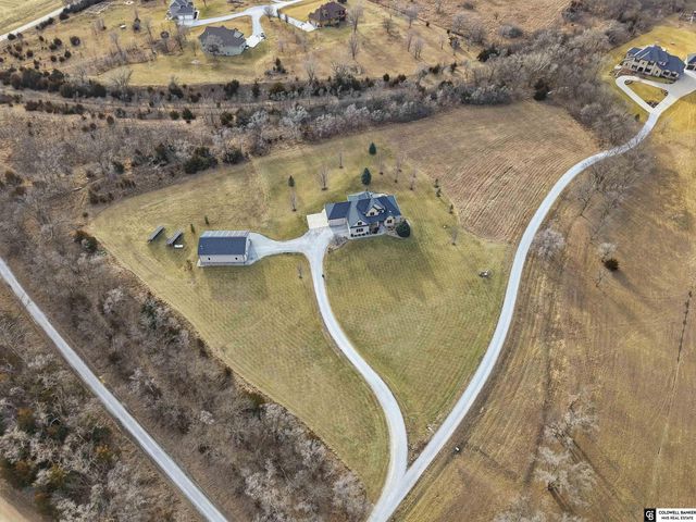 17211 S 38 Street, Roca, NE 68430