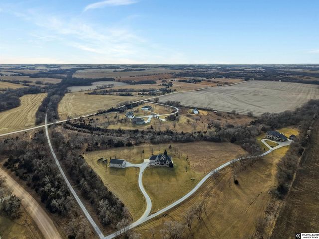 17211 S 38 Street, Roca, NE 68430