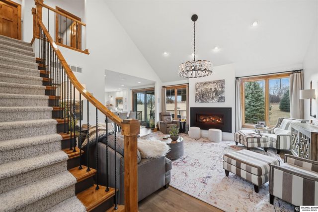 17211 S 38 Street, Roca, NE 68430