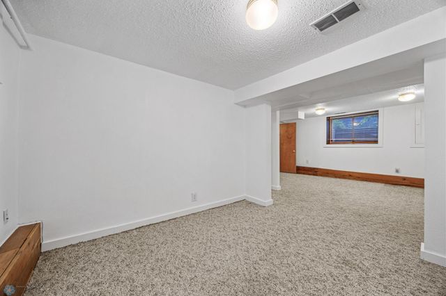 1115 9th Street N, Fargo, ND 58102