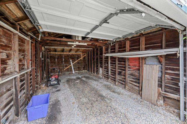 1115 9th Street N, Fargo, ND 58102