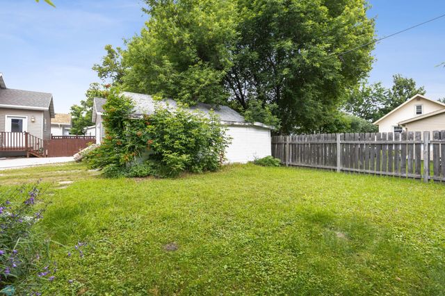 1115 9th Street N, Fargo, ND 58102