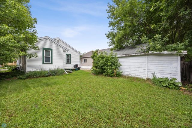 1115 9th Street N, Fargo, ND 58102