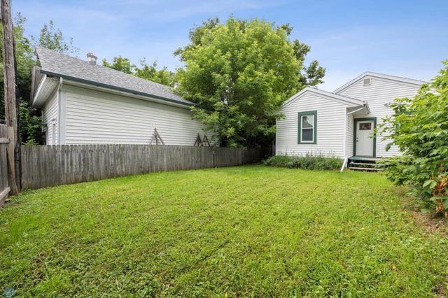 1115 9th Street N, Fargo, ND 58102