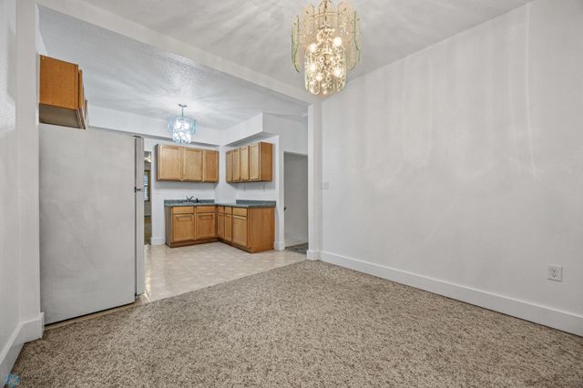 1115 9th Street N, Fargo, ND 58102
