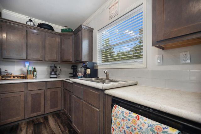 2265 Kickapoo Road, Groveton, TX 75845