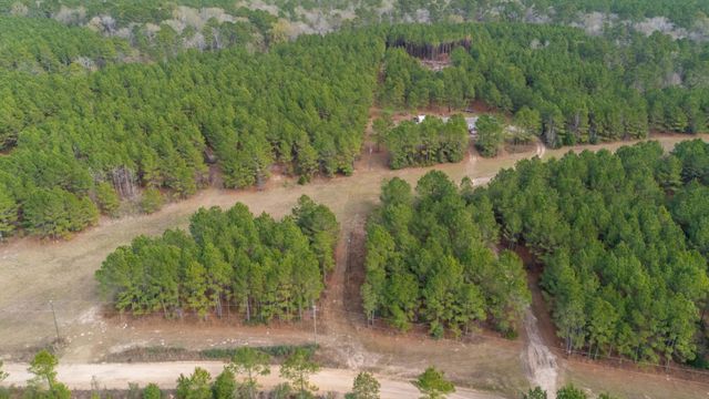 2265 Kickapoo Road, Groveton, TX 75845