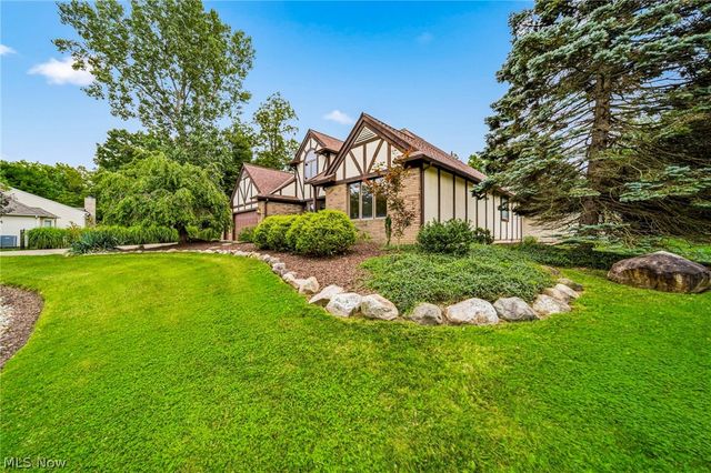 10160 Hobby Horse Lane, Mentor, OH 44060