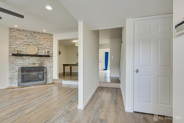 13 Peachtree Lane, Monroe, NJ 08831