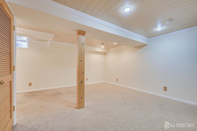 13 Peachtree Lane, Monroe, NJ 08831