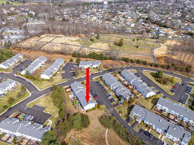 13 Peachtree Lane, Monroe, NJ 08831