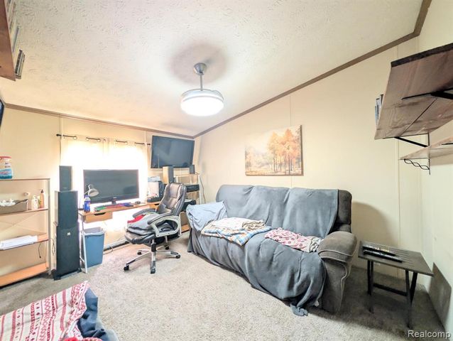 8 Brookfield, Swartz Creek, MI 48473