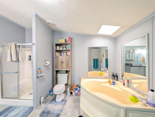 8 Brookfield, Swartz Creek, MI 48473