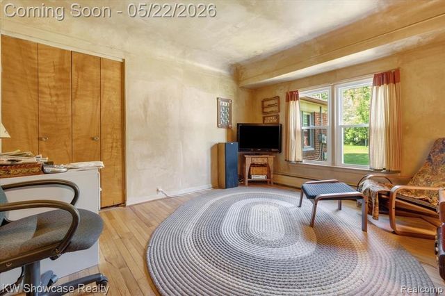 21105 Hugo Street, Farmington, MI 48336