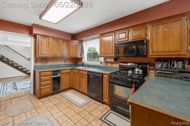 21105 Hugo Street, Farmington, MI 48336