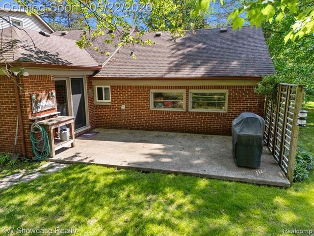 21105 Hugo Street, Farmington, MI 48336