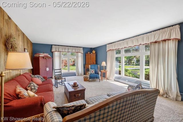 21105 Hugo Street, Farmington, MI 48336