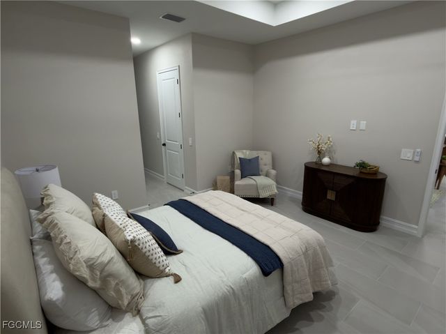 810 Sentinela BLVD, Lehigh Acres, FL 33974