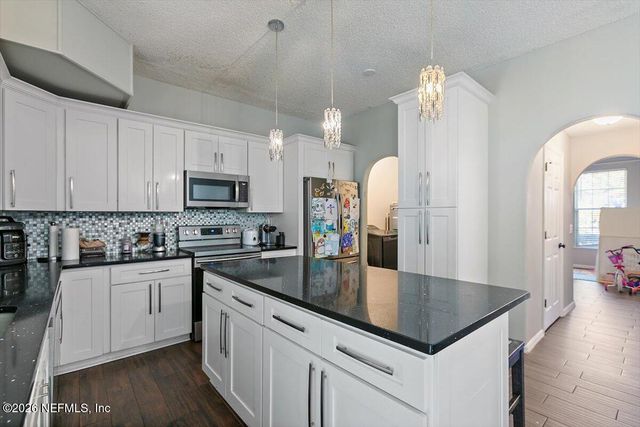 11122 ROBINS NEST Court, Jacksonville, FL 32225