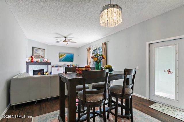 11122 ROBINS NEST Court, Jacksonville, FL 32225