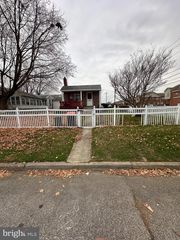 1502 W 12TH STREET, Chester, PA 19013