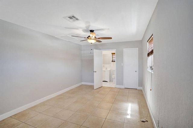 113 SE 14th Street, Deerfield Beach, FL 33441