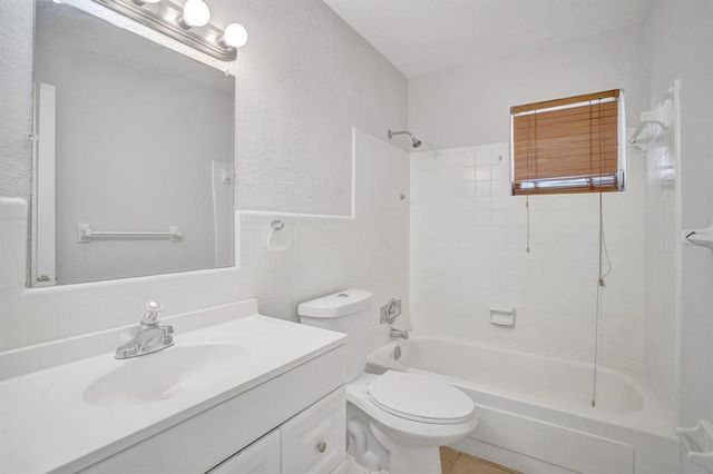 113 SE 14th Street, Deerfield Beach, FL 33441