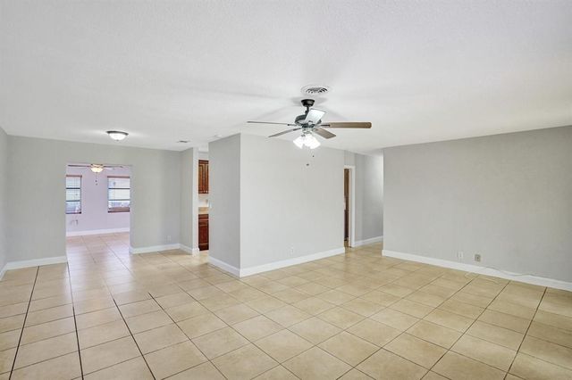 113 SE 14th Street, Deerfield Beach, FL 33441