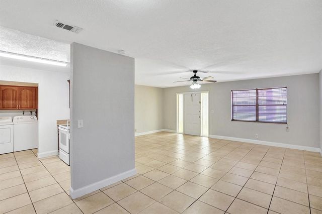 113 SE 14th Street, Deerfield Beach, FL 33441