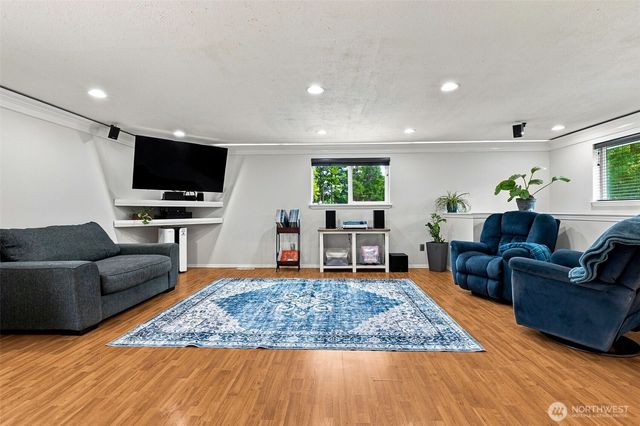 5123 Berger Drive SE, Olympia, WA 98513