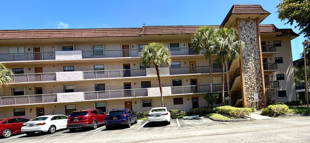 4970 E Sabal Palm Boulevard 315, Tamarac, FL 33319