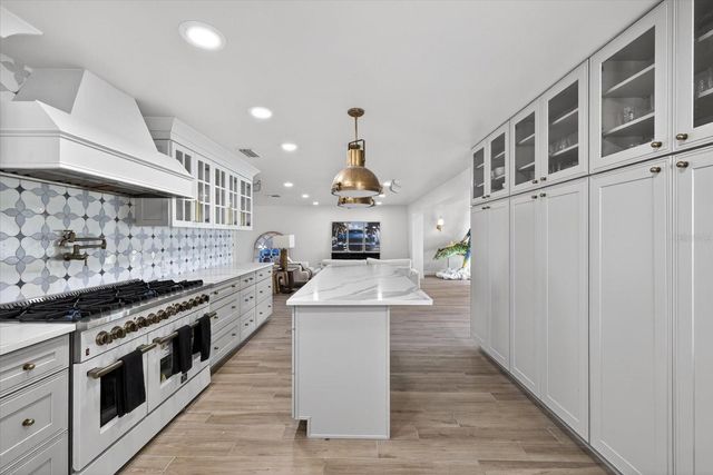 650 59TH AVENUE, St Pete Beach, FL 33706