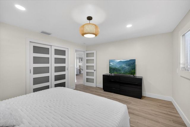 650 59TH AVENUE, St Pete Beach, FL 33706