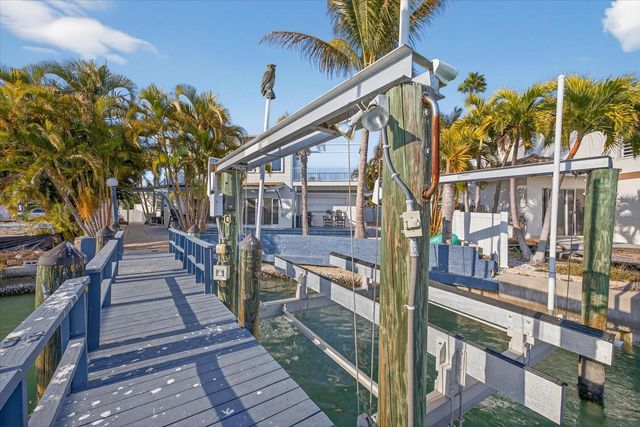 650 59TH AVENUE, St Pete Beach, FL 33706