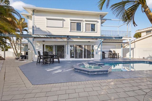 650 59TH AVENUE, St Pete Beach, FL 33706