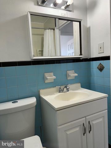 2822 S 64TH ST, Philadelphia, PA 19142