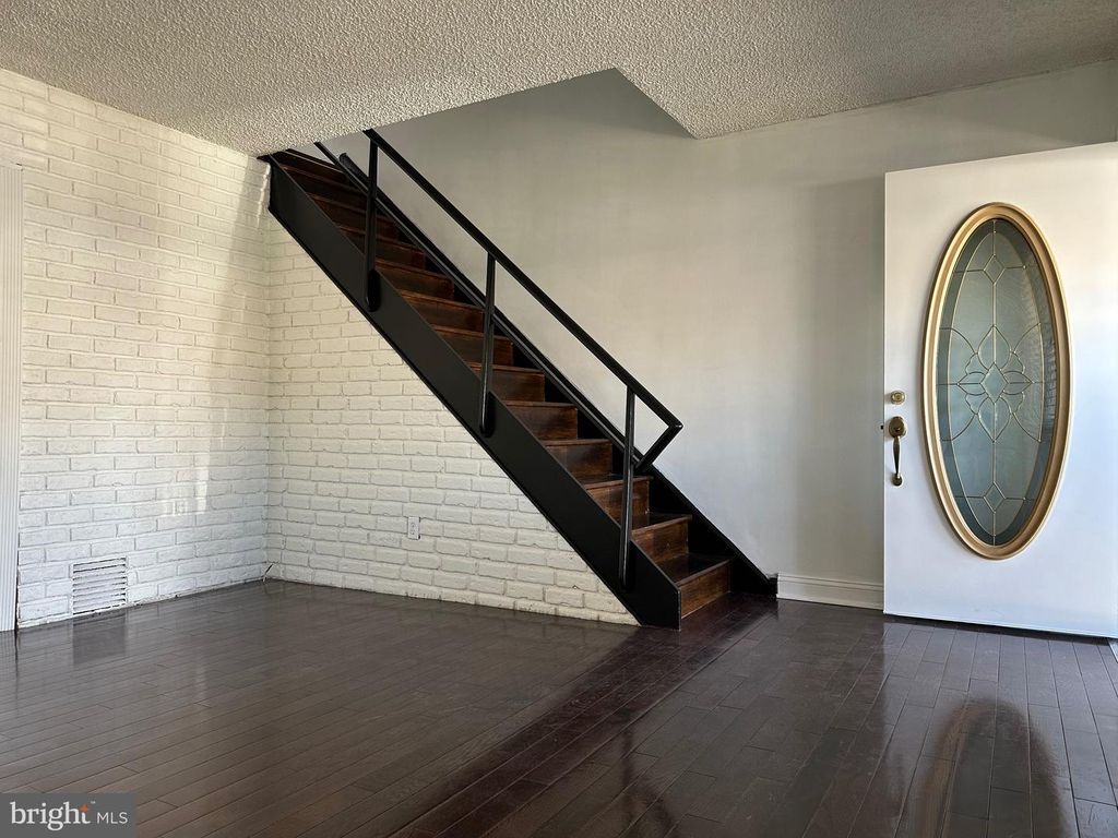 2822 S 64TH ST, Philadelphia, PA 19142