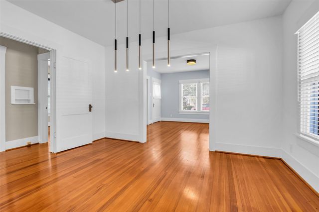 1015 E 14th Street, Houston, TX 77009
