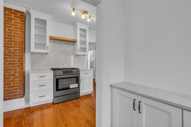 1015 E 14th Street, Houston, TX 77009