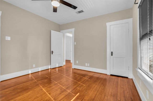 1015 E 14th Street, Houston, TX 77009