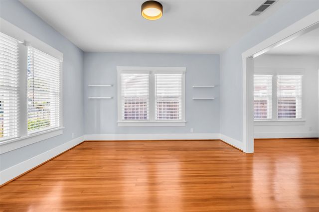 1015 E 14th Street, Houston, TX 77009