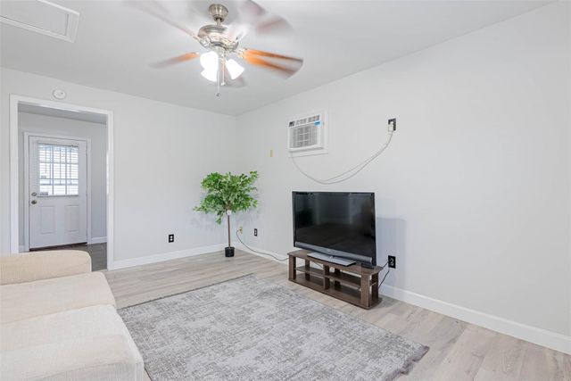 3910 Luca St Street, Houston, TX 77021