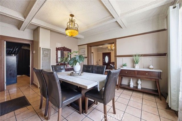 123 E 65th Street, Los Angeles, CA 90003