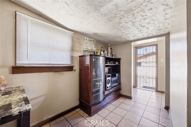 123 E 65th Street, Los Angeles, CA 90003