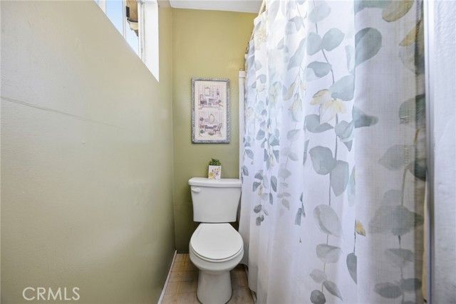 123 E 65th Street, Los Angeles, CA 90003