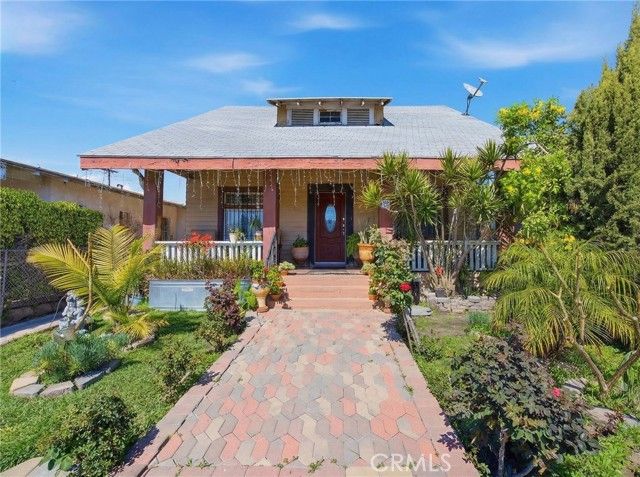 123 E 65th Street, Los Angeles, CA 90003