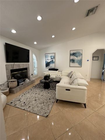 1110 CRAIG COURT, St Cloud, FL 34772