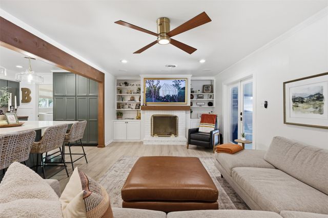 1208 N Morris Street, Mckinney, TX 75069