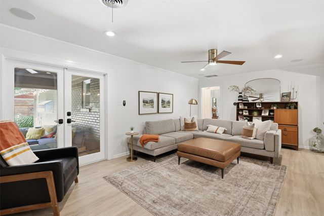 1208 N Morris Street, Mckinney, TX 75069