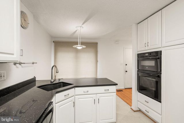 2242 CARTWRIGHT PL, Reston, VA 20191